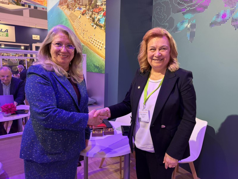 Albena 2026 Berlin mart 2 Custom