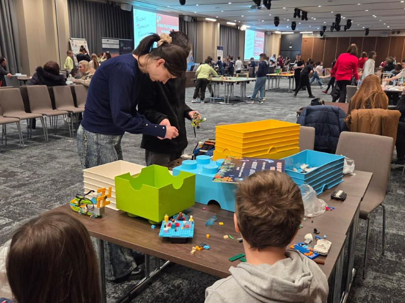 BATTI STEM sastezanie 4 Custom