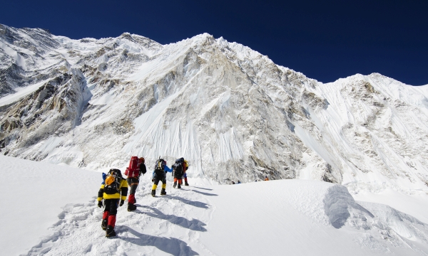 mt-everest-tourism-171676392